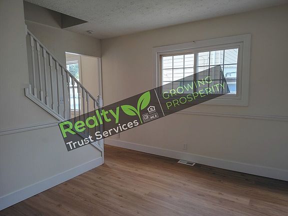 3rd image of 265 Plymouth Rd