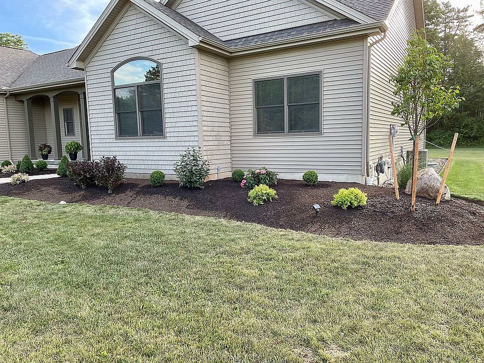 2nd image of 5830 Shimerville Rd