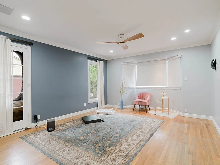 13405 Tiara St — Photo 35