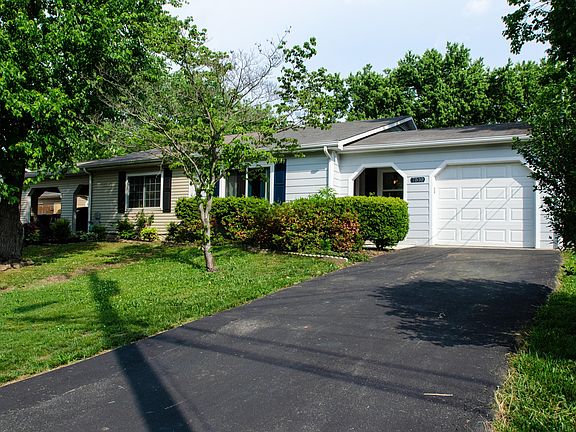 2nd image of 7510 NW Chatham Cir