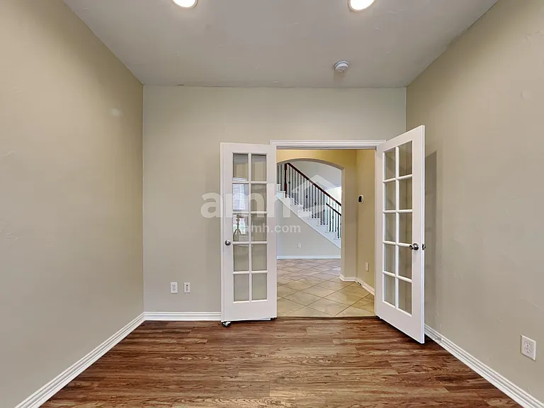 1245 Potter Ave — Photo 21