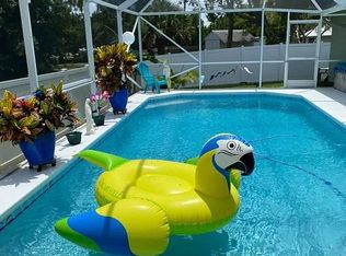 1033 Blossom Dr, Sebastian, FL 32958