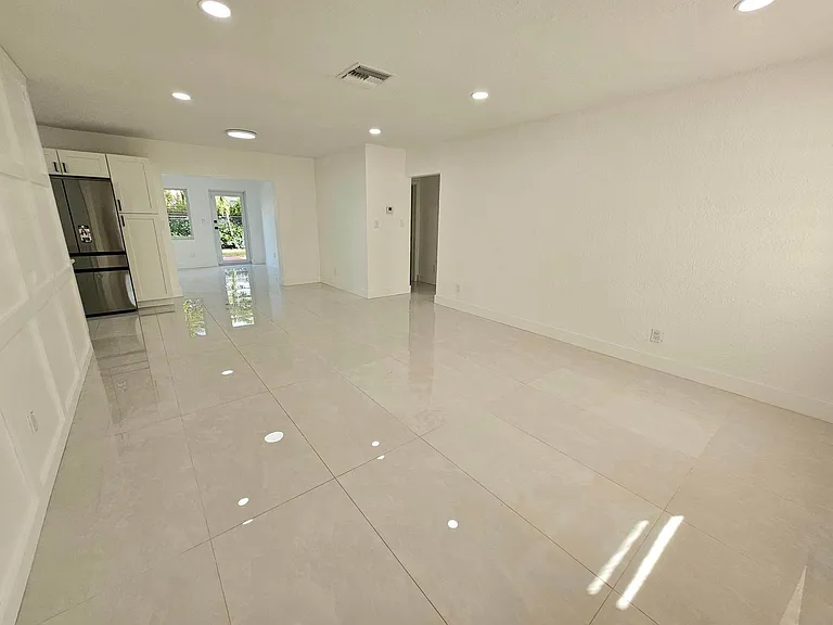 7304 Westwood Dr #7304 — Photo 8