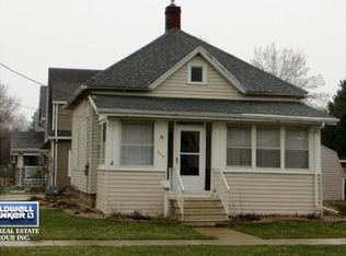 1018 N State St, Appleton, WI 54911