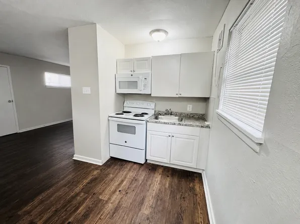 Stadiums Edge II Apartments (Studio/1 Bath), 763 W Roosevelt St #2e5a887ad, Baton Rouge, LA 70802