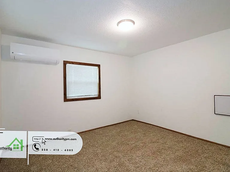 4083 Notre Dame Ave — Photo 19