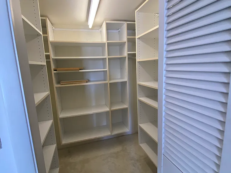5220 Brittany Dr S #701 — Photo 12