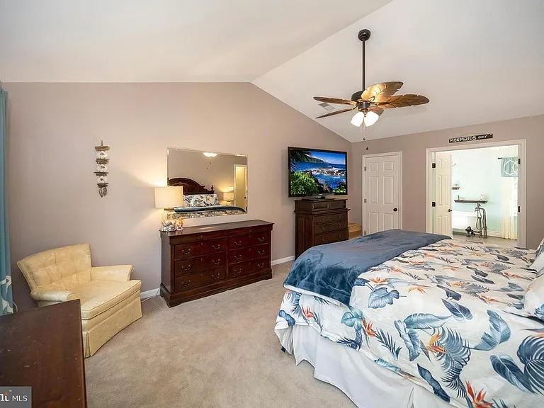 64 Blossom Wood Ct — Photo 26