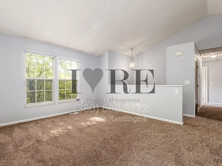 1433 Tall Meadows Dr — Photo 4