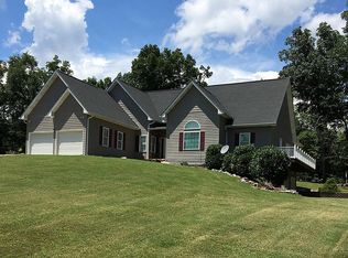 2089 Sims Rd, Dandridge, TN 37725