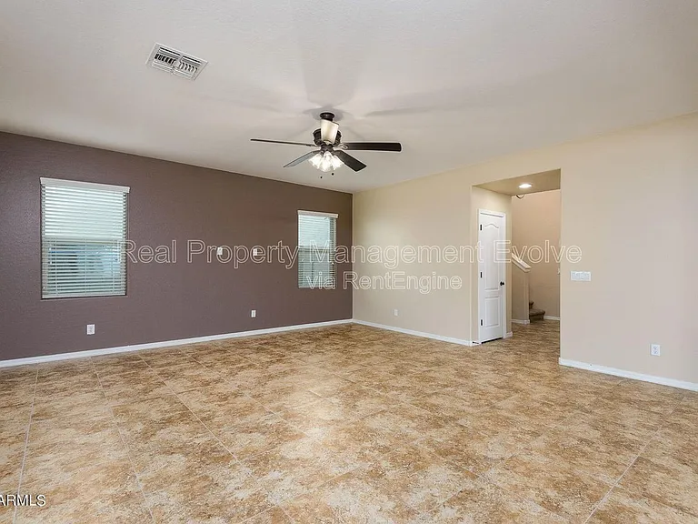 1544 E Hummingbird Way — Photo 13