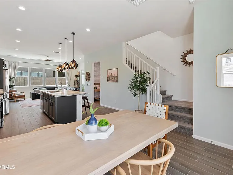 15704 W Polk St — Photo 9