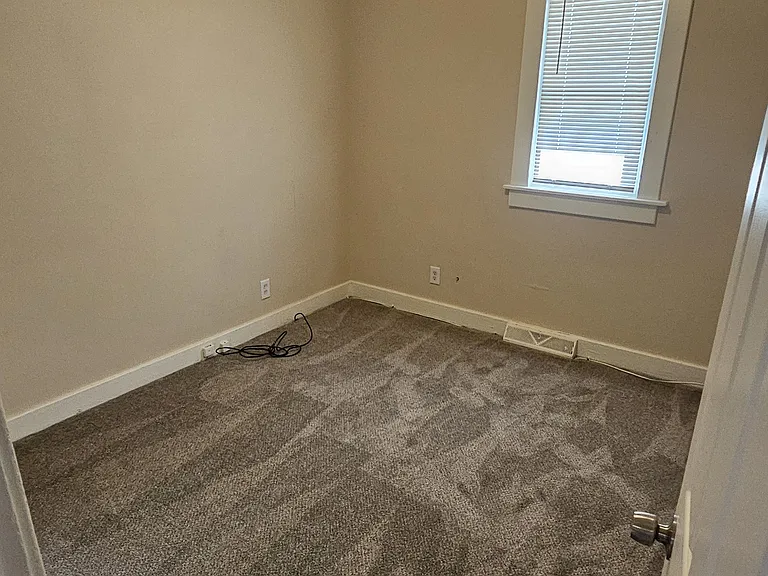 8092 Jewett Ave — Photo 8
