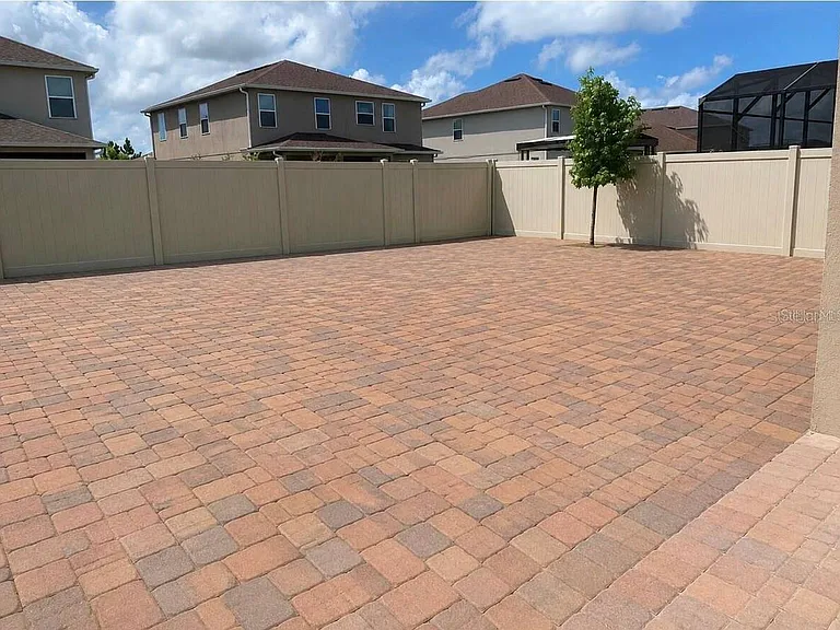 2611 Interlock Dr — Photo 8