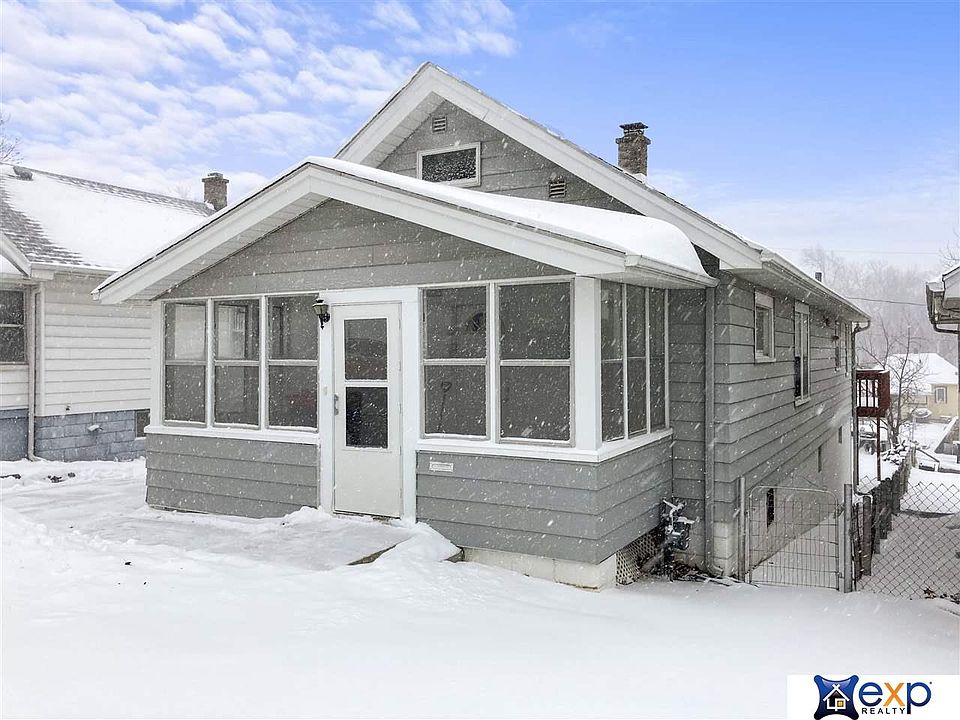 1st image of 4403 S 38th St