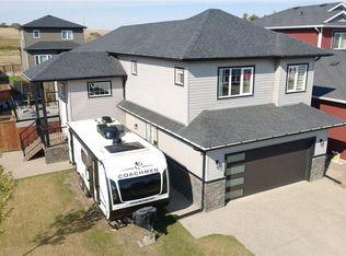 201 Valley Meadow Ct, Swift Current, SK S9H5N2