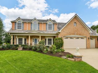 1097 Belter Dr, Wheaton, IL 60189