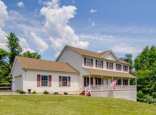 6662 Turning Run Ln, Marshall, VA 20115