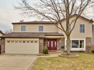 1217 Hampton Ln, Mundelein, IL