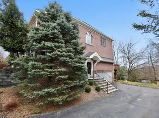 127 Spring Hill Cir, Wayne, NJ 07470