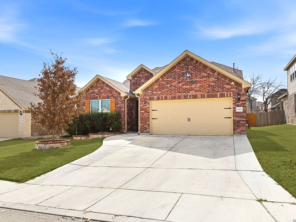 Yu-tan/4 13920 Lazada, San Antonio, TX 78245 | Zillow