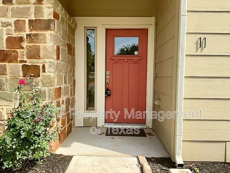 Building Photo - 710 Arrow Point Dr #11