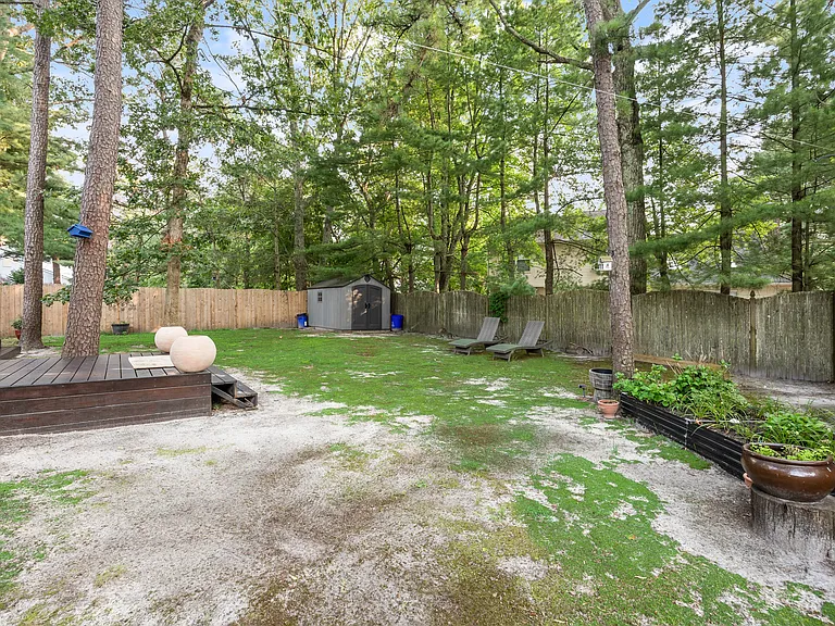 64 Lady Diana Cir — Photo 34