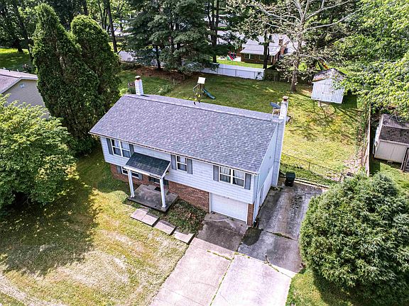 2nd image of 7355 Oakpark Dr
