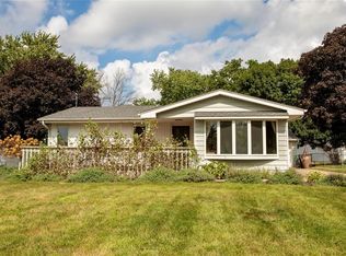 4824 Hillcrest Dr, Pleasant Hill, IA 50327