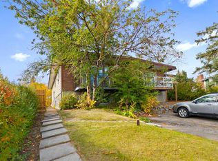 221 E Theodore Pl NW, Calgary, AB T2K 5L7