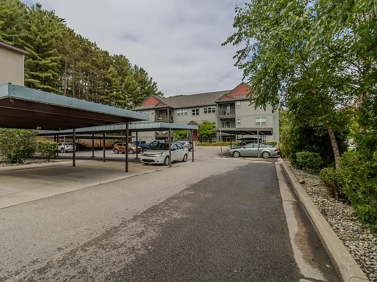 The Tides 1510 Veterans Dr — Photo 43