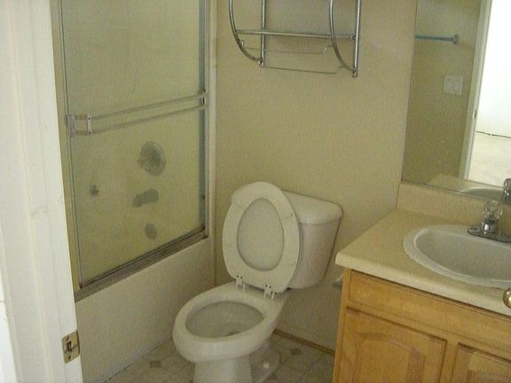2nd image of 20806 Seine Ave APT 2