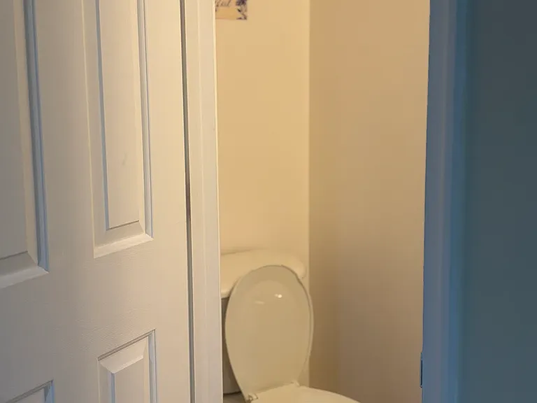 102 Jeremiah Ct — Photo 11