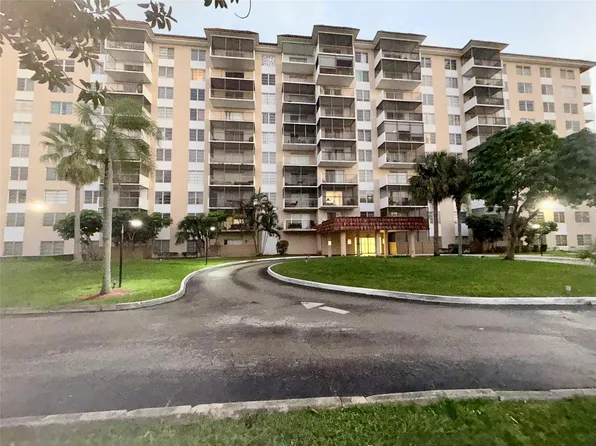 4174 Inverrary Dr APT 401, Lauderhill, FL 33319