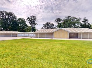 1360 Old Trail Rd, Maumee, OH 43537