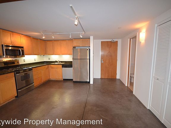 4th image of 690 Pennsylvania Ave APT 114