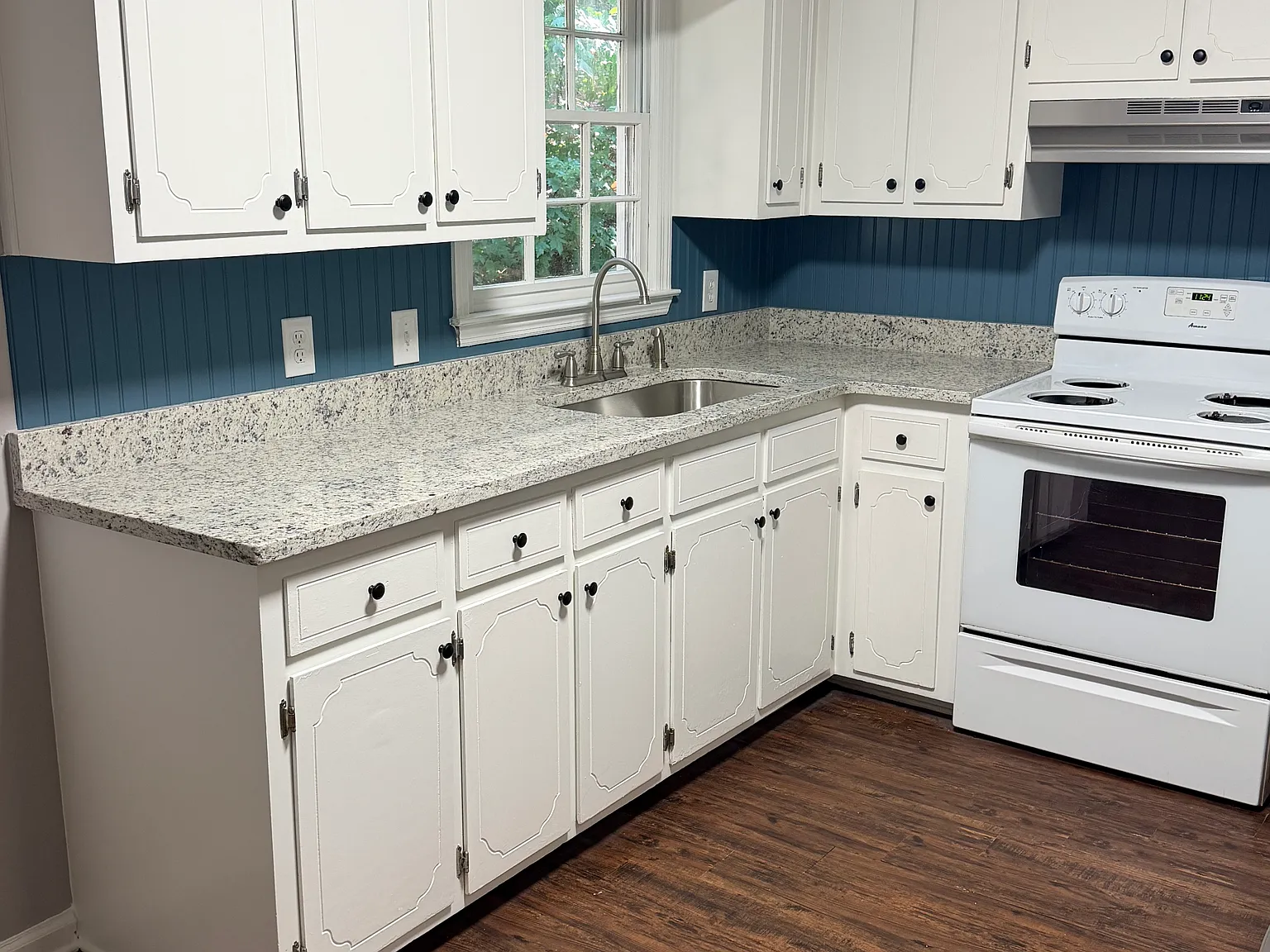 2 bed, 1.5 bath, 1200 sqft, $1,400 — Photo 3