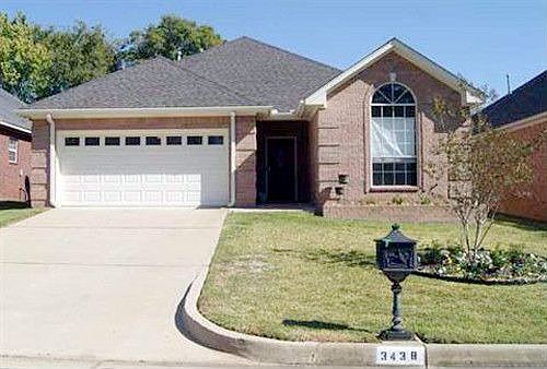 1st image of 3438 Bienville Dr