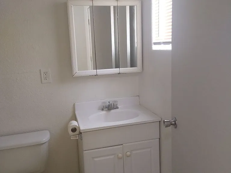73542 Didsbury Dr — Photo 3