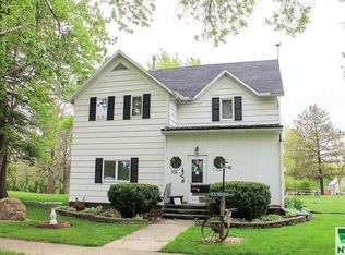 705 Locust St, Rolfe, IA 50581