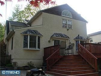 2nd image of 1422 Windsor Park Ln