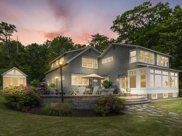 707 Wolfes Neck Road, Freeport, ME 04032