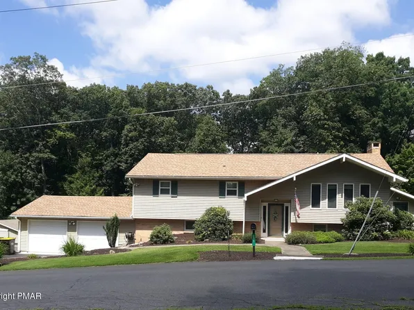 171 Mountain View Dr, Stroudsburg, PA 18360