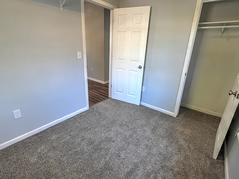 516 N Logan St — Photo 28