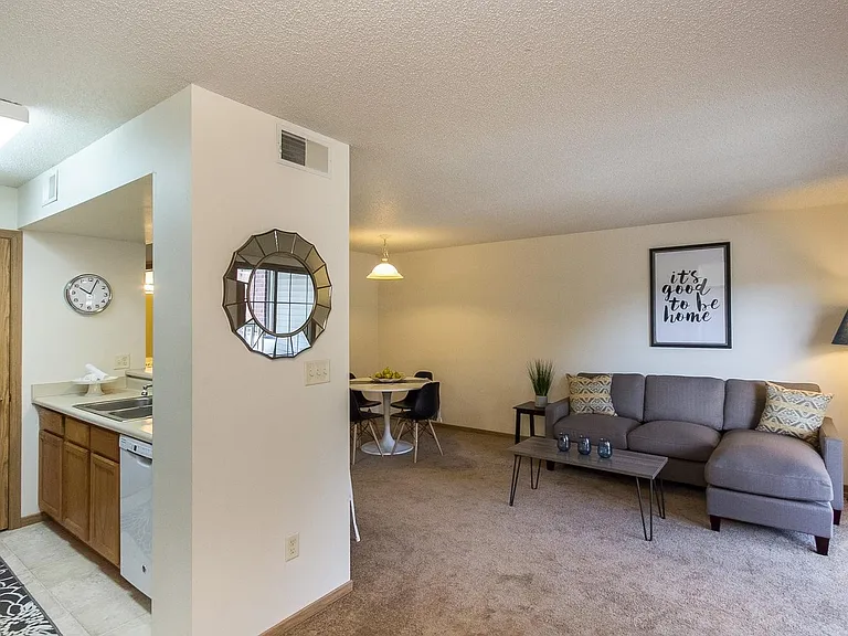 1039 W Benton St #2 — Photo 8