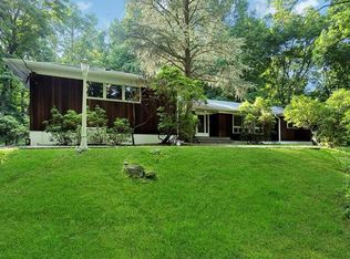 29 Blair Rd, Armonk, NY 10504