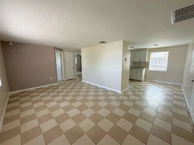 6606 Jackson St — Photo 4