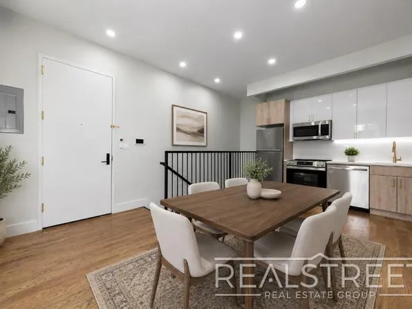 463 Dekalb Avenue image 1 of 6