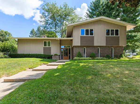 6210 Davenport Dr, Madison, WI 53711