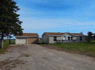 7689 Sand Rd, Brutus, MI 49716
